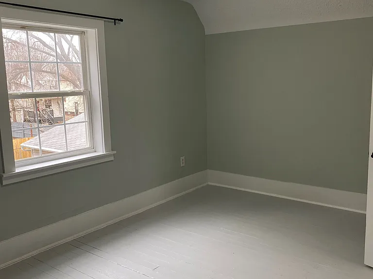 1010 Sawyer Ave — Photo 14