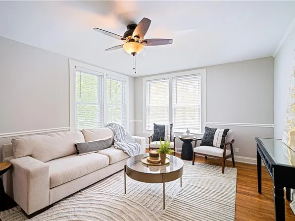 502 Vine St, Leavenworth, KS 66048