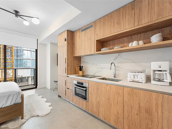 4th image of 11 NE 6th St #1702