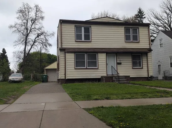 14725 Agnes Ave, Eastpointe, MI 48021
