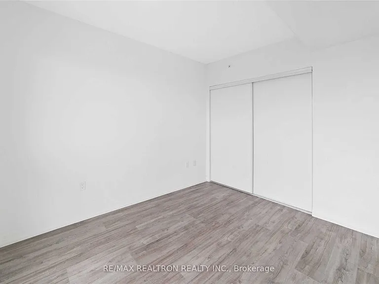 251 Jarvis St #2102 — Photo 8