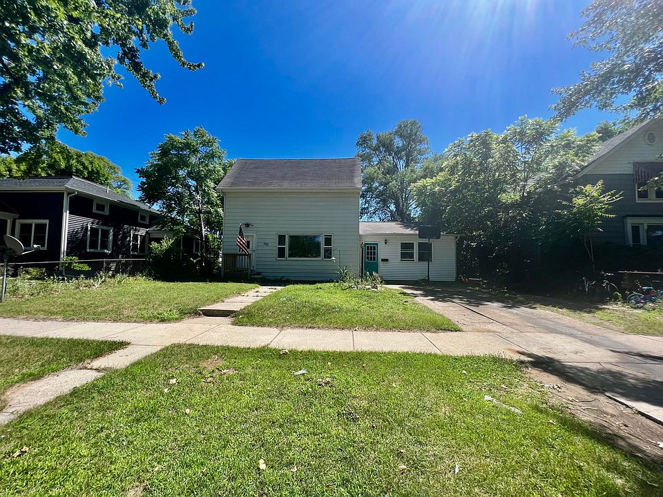 722 E Foster St, Ludington, MI 49431 Zillow