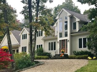 6 Hi Ona Hill Rd, Mattapoisett, MA 02739