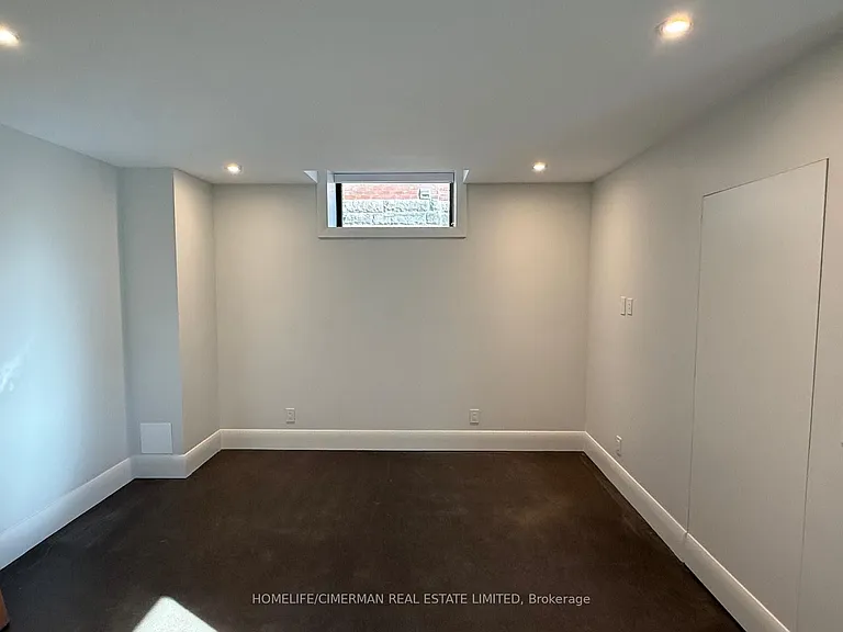 328 Palmerston Blvd #LOWER — Photo 6
