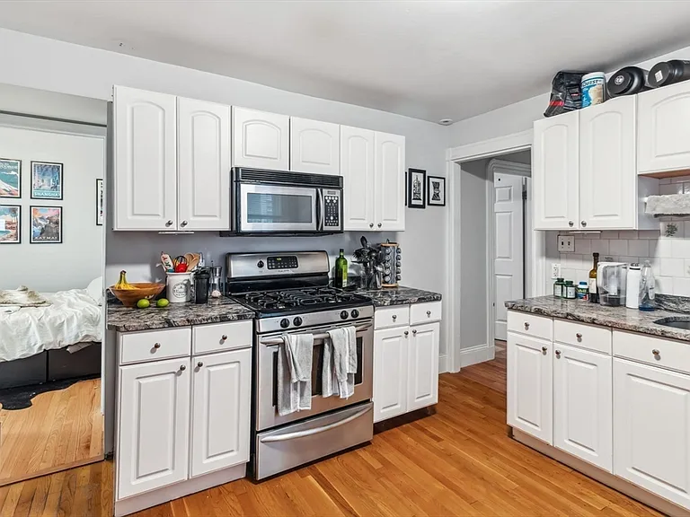 76 Marine Rd #2 — Photo 9
