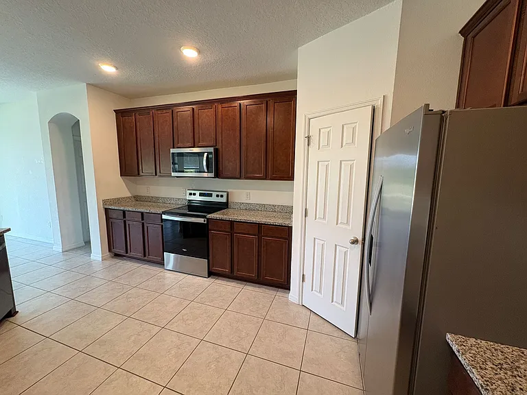 1535 Juniper Hammock St — Photo 9