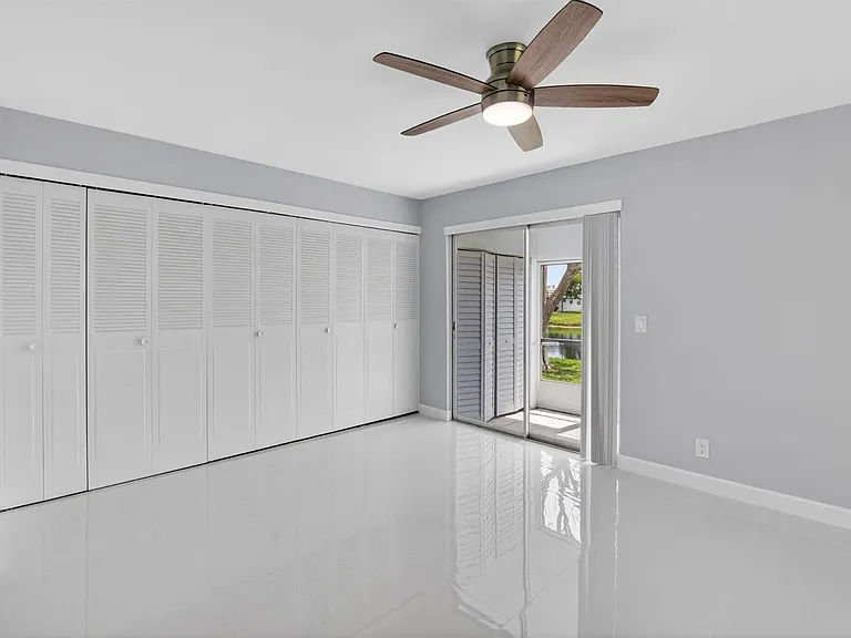 11 Brittany Ave #A — Photo 22