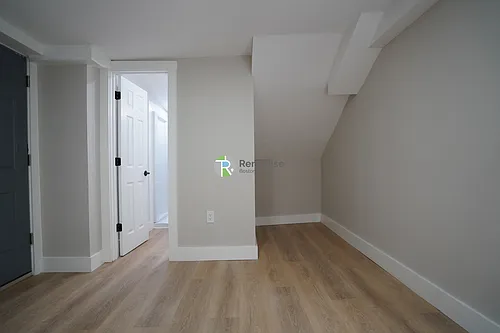 142 Dorchester St Photo 1