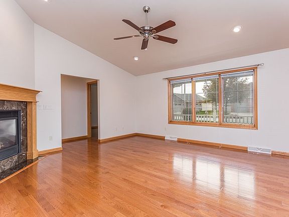 5th image of 3559 Glen Abbey Dr