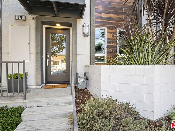 2nd image of 676 N Gramercy Pl