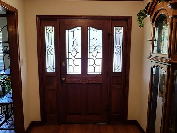 5th image of 425 Saylor Dr