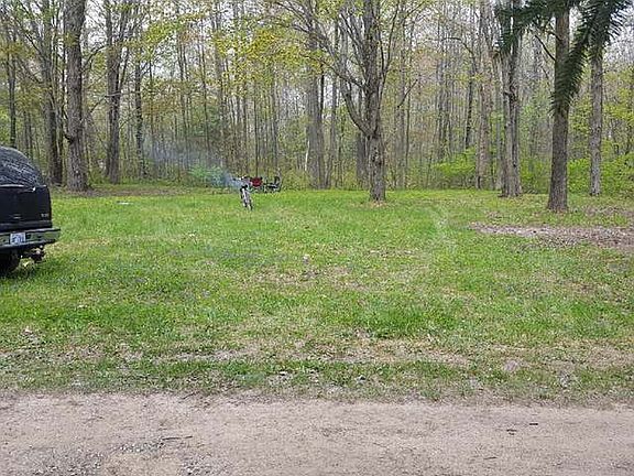 2nd image of 3668 Lakeview Dr