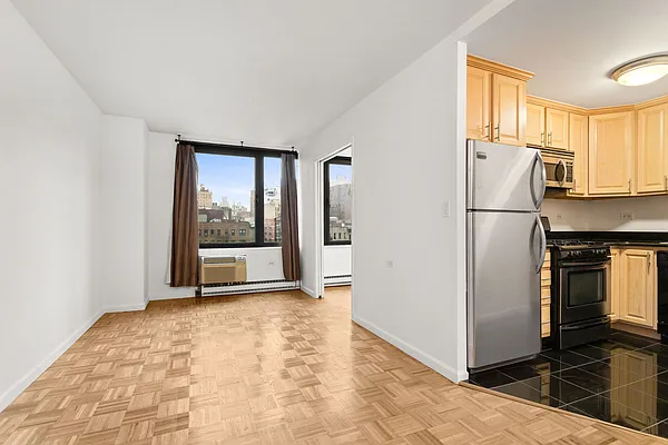 Rented by Sotheby's International Realty | media 1