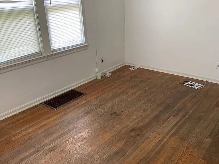 524 S Washington St — Photo 16