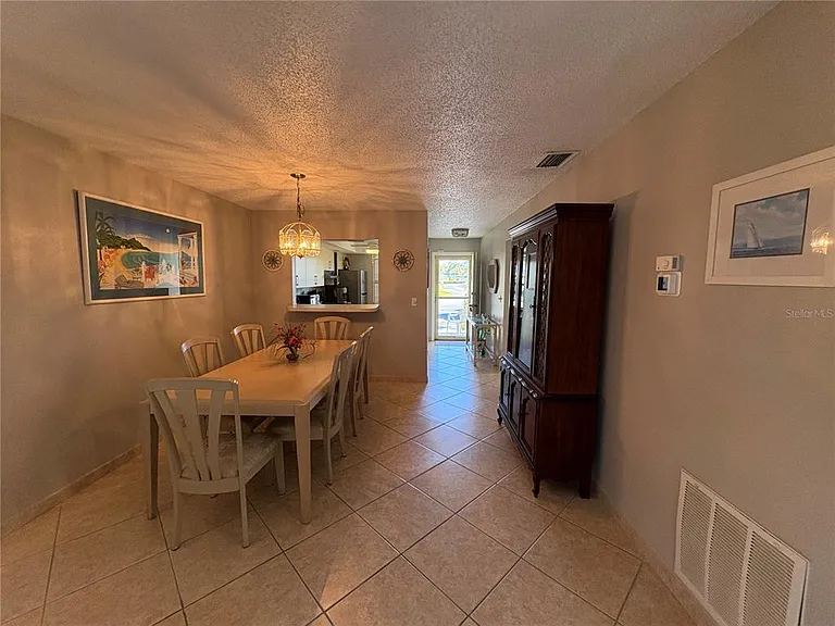 2666 Woodgate Ln #D-1 — Photo 7