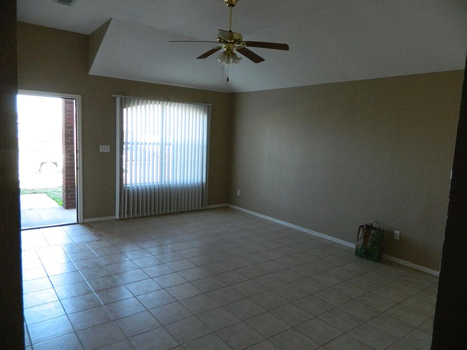 1st image of 3804 Hitchrock Dr #A