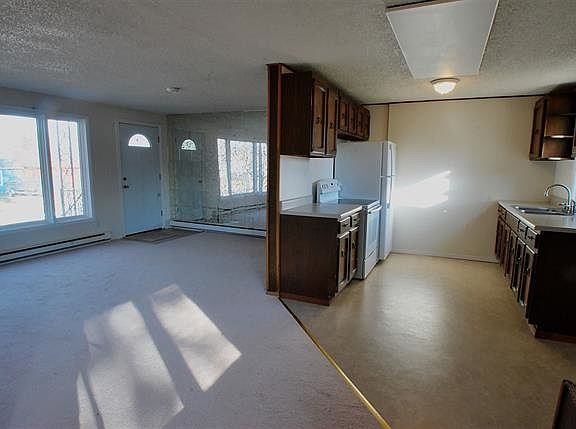 3rd image of 622 Bentley Dr