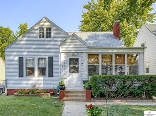 2870 Iowa St, Omaha, NE 68112
