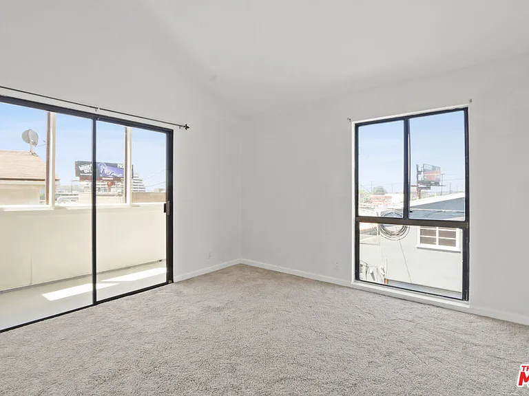 11064 La Grange Ave #4 — Photo 14