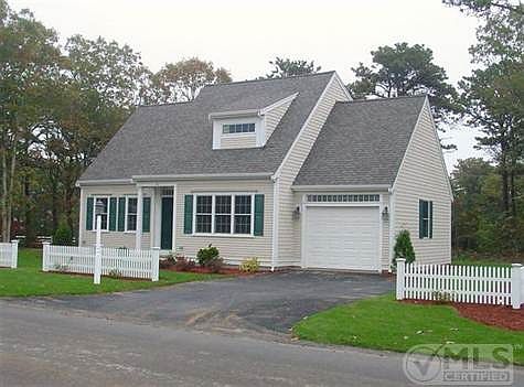 2nd image of 105 Settlers Ln