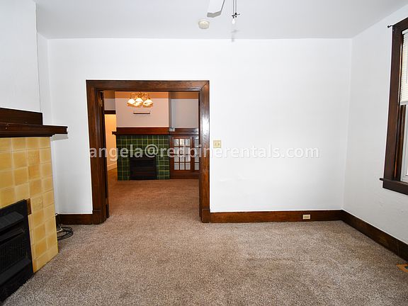 2nd image of 1832-1834 Crafton Blvd #1832A