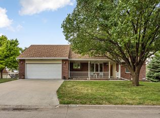 706 S 26th St, Council Bluffs, IA 51501