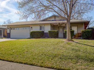 6892 Hemlock St, Redding, CA 96001
