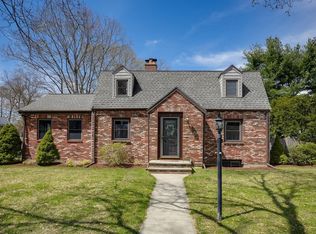 4 Ellery Rd, Waltham, MA 02453