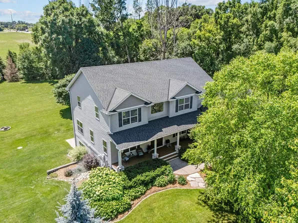 19885 Hunters Rdg, Rogers, MN 55374