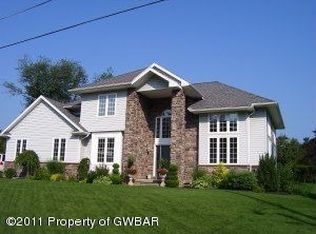 133 Frangorma Dr, Trucksville, PA 18708