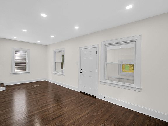 5th image of 1038 Highland St