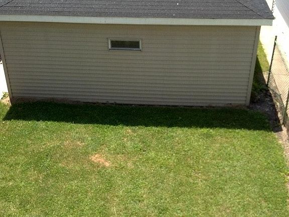 back yard / garage parking