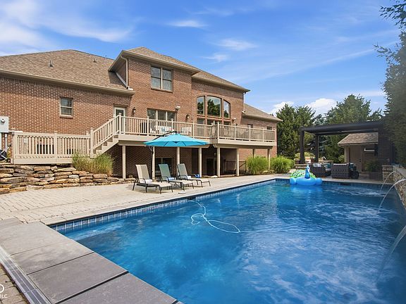 3rd image of 63 Hollaway Blvd