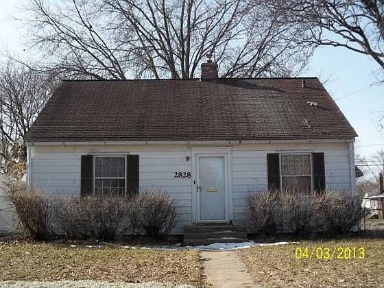 2nd image of 2828 Kenmore Ave