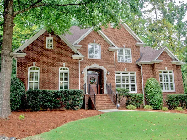 990 Cobble Creek Dr, Birmingham, AL 35226