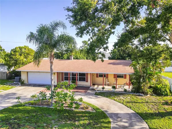 5318 7th Avenue Dr W, Bradenton, FL 34209