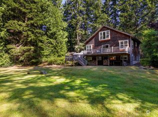 7685 Cultus Bay Rd, Clinton, WA 98236