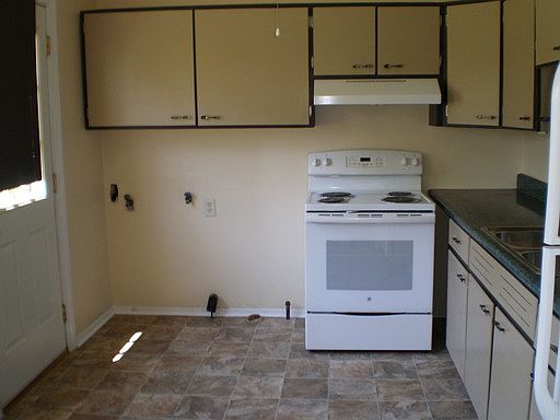 4th image of 519 Belmont Ave