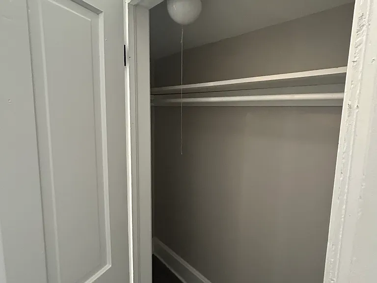 1513 Iowa St — Photo 3
