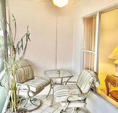 3rd image of 802 SE 7th St APT 403