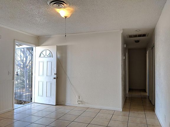 4th image of 117 N Pearl St