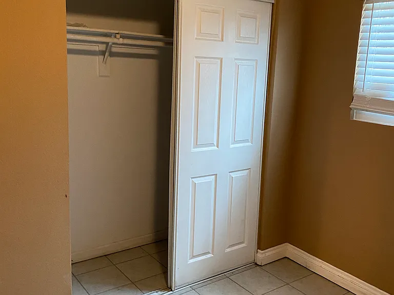 16510 Lakeshore Dr — Photo 20
