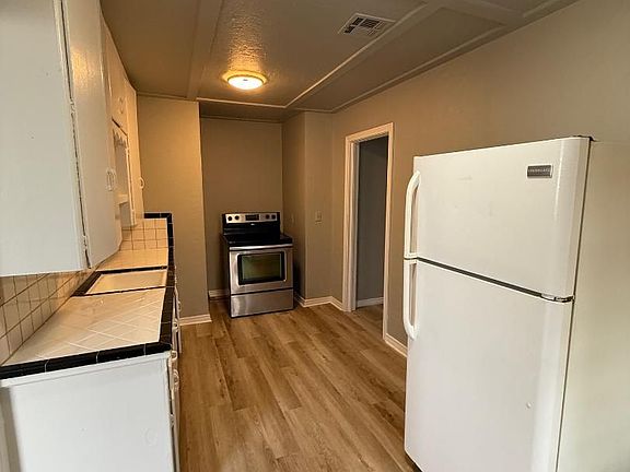 3rd image of 1103 Arkansas St