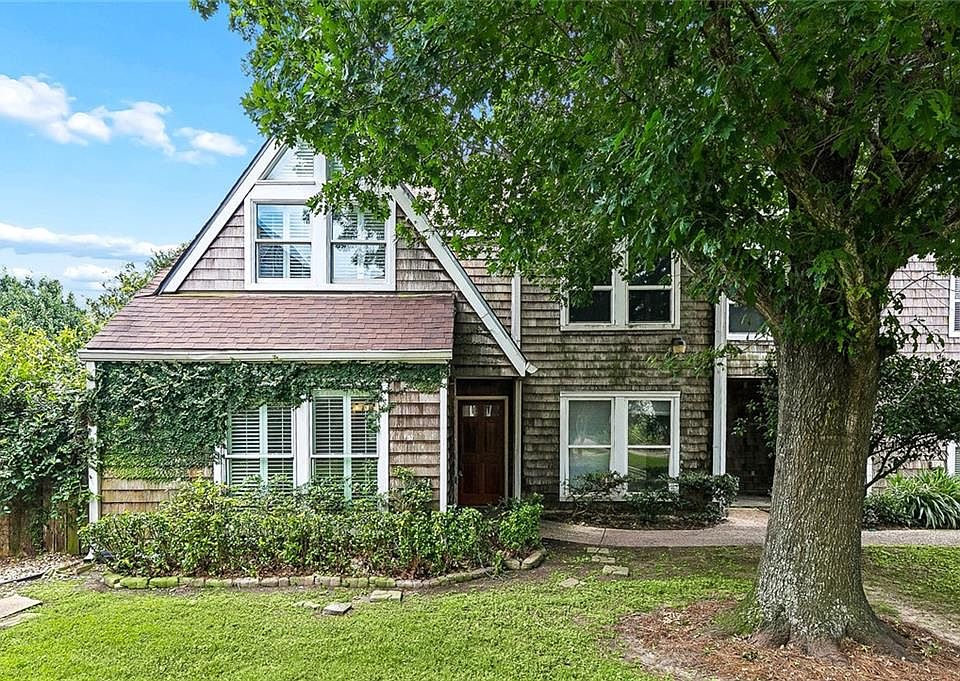 1st image of 2 Spinnaker Ln