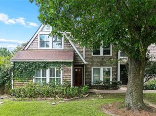 2 Spinnaker Ln, New Orleans, LA 70124