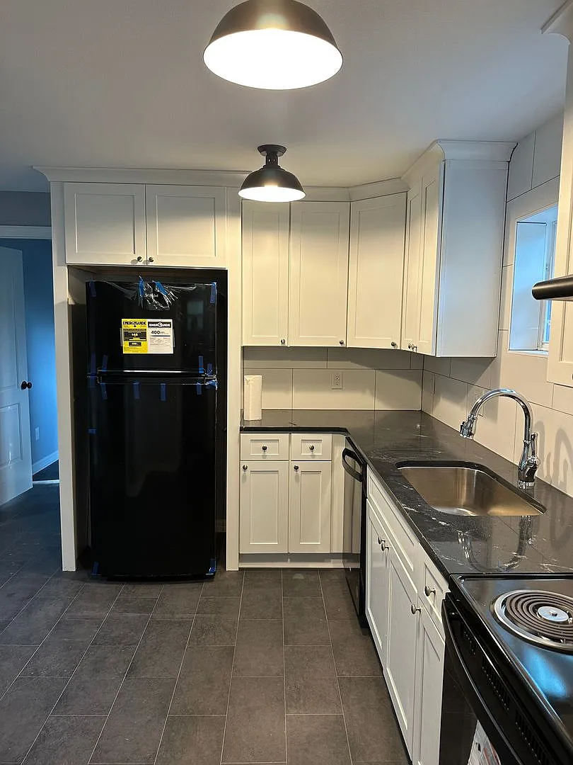 Affordable 3/1 Duplex in Plant City DownStairs Unit — Photo 4