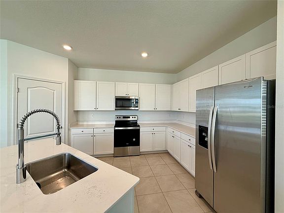 4th image of 268 Redbud Rd