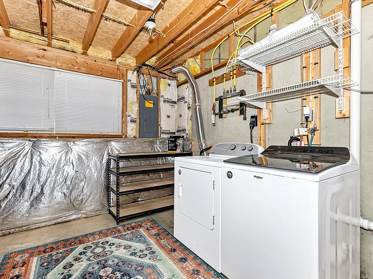 5621 Queen Anne Ct — Photo 35