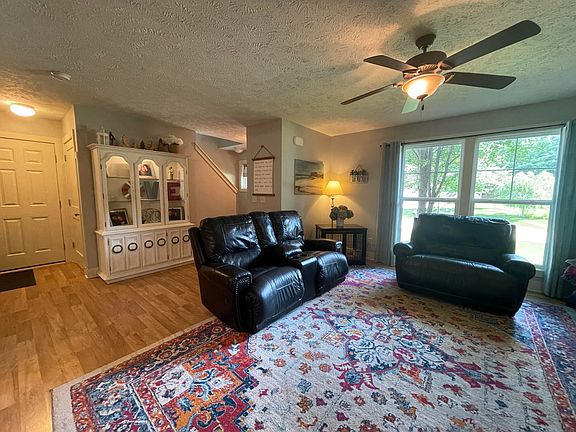 4th image of 13311 Stoneway Ct