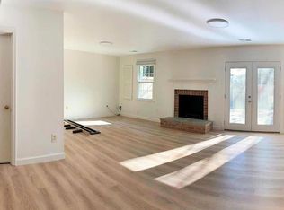 5904 Tudor Ln, Rockville, MD 20852